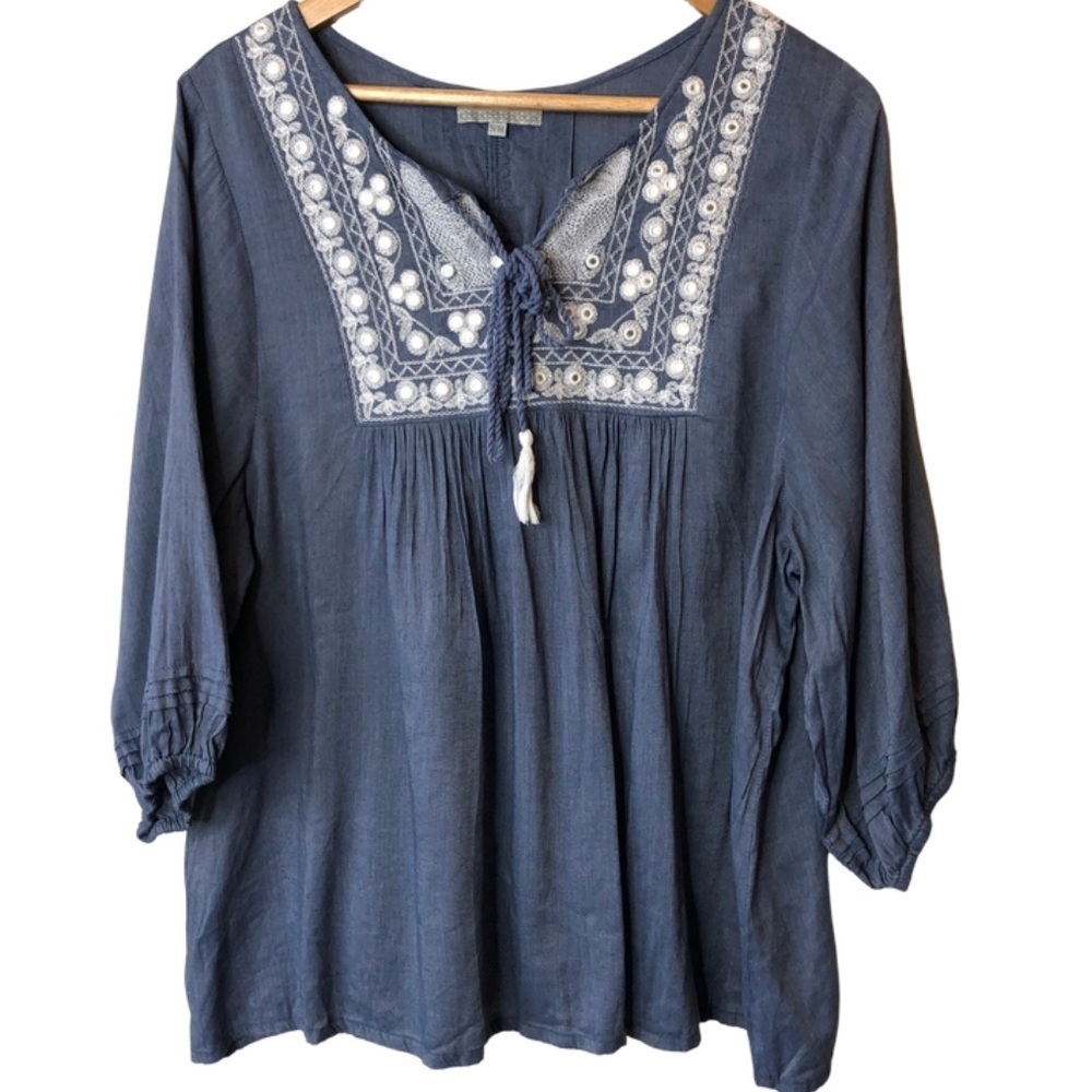 World‎ Market embroidered Tunic Top Blue V Neck Tie Neck 3/4 Sleeve Women's S/M